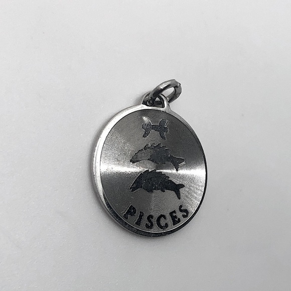 Vtg Sterling Silver Pisces Zodiac Astrology Mini Charm for Charm Bracelet - Picture 1 of 3